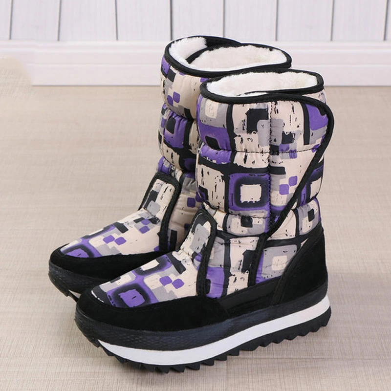 Женские ботинки на нескользящей подошве водонепроницаемые зимние платформе с