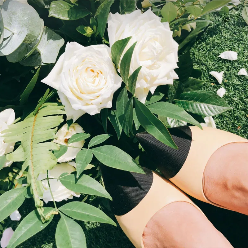 Туфли-лодочки женские с острым носком высокий каблук белый жемчуг модные