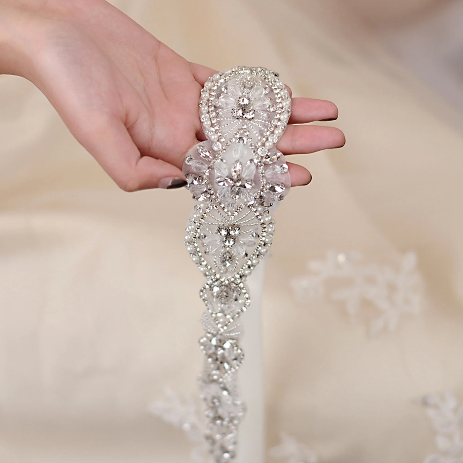 

Пояс для невесты, с бисером, для выпускного вечера