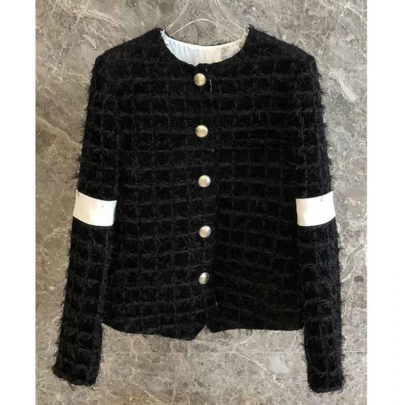 

Autumn Winter Women 2021 Jackets Black Tweed Short Coat O-Neck Long Sleeve Golden Button Tassel Runway Outwear