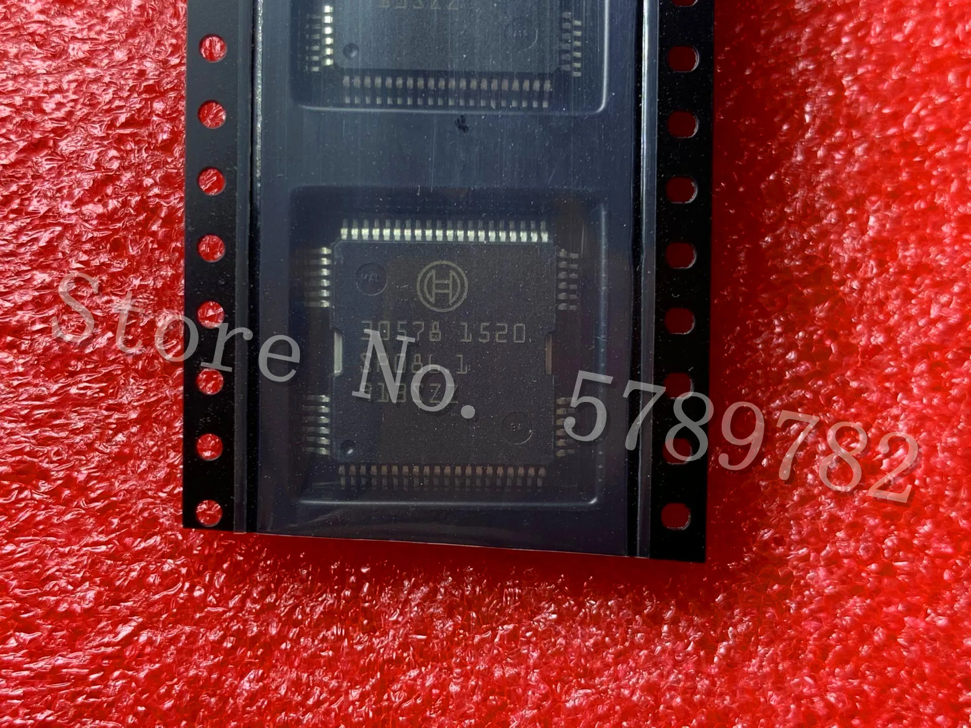 

1pcs/lot 30578 HQFP64