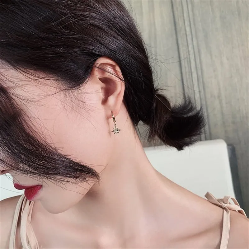 

Wind restoring ancient ways Xuan leaves earrings, the asymmetry of ear ring with cold wind web celebrity ladies jewelry