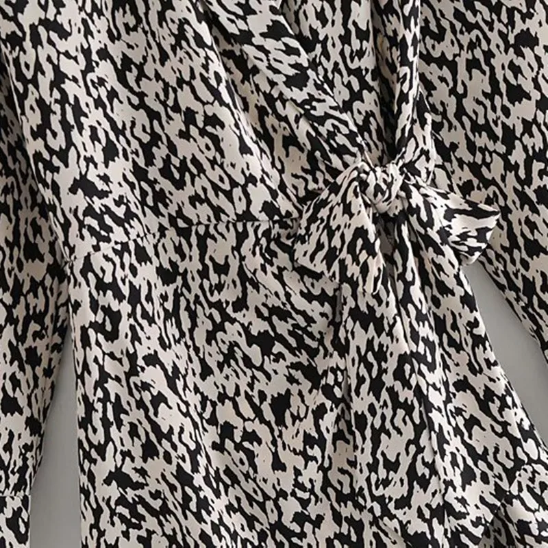 

Female Spring 2021 New Animal Fashion Print Body Pants Dress V Neck Long Sleeve Women High Waist Sexy Mini Dress