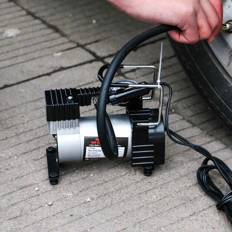 

Металлический автомобильный насос для накачивания шин