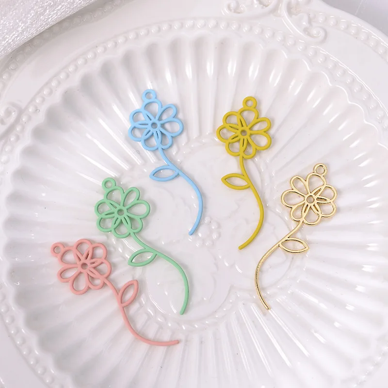 

50pcs/lot color Rubber paint cartoon flowers shape floating locket charms diy jewelry earring/garment pendant accessory