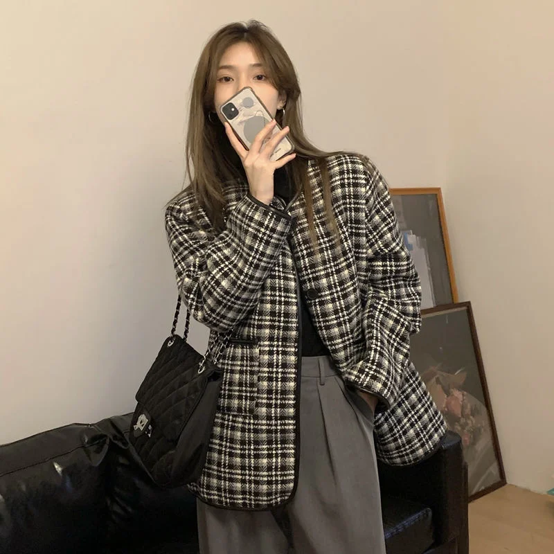

Women Simple Low Round Neck Woolen Long Sleeve Cotton Plaid Thickened Wool Basic Jacket Outerwear
