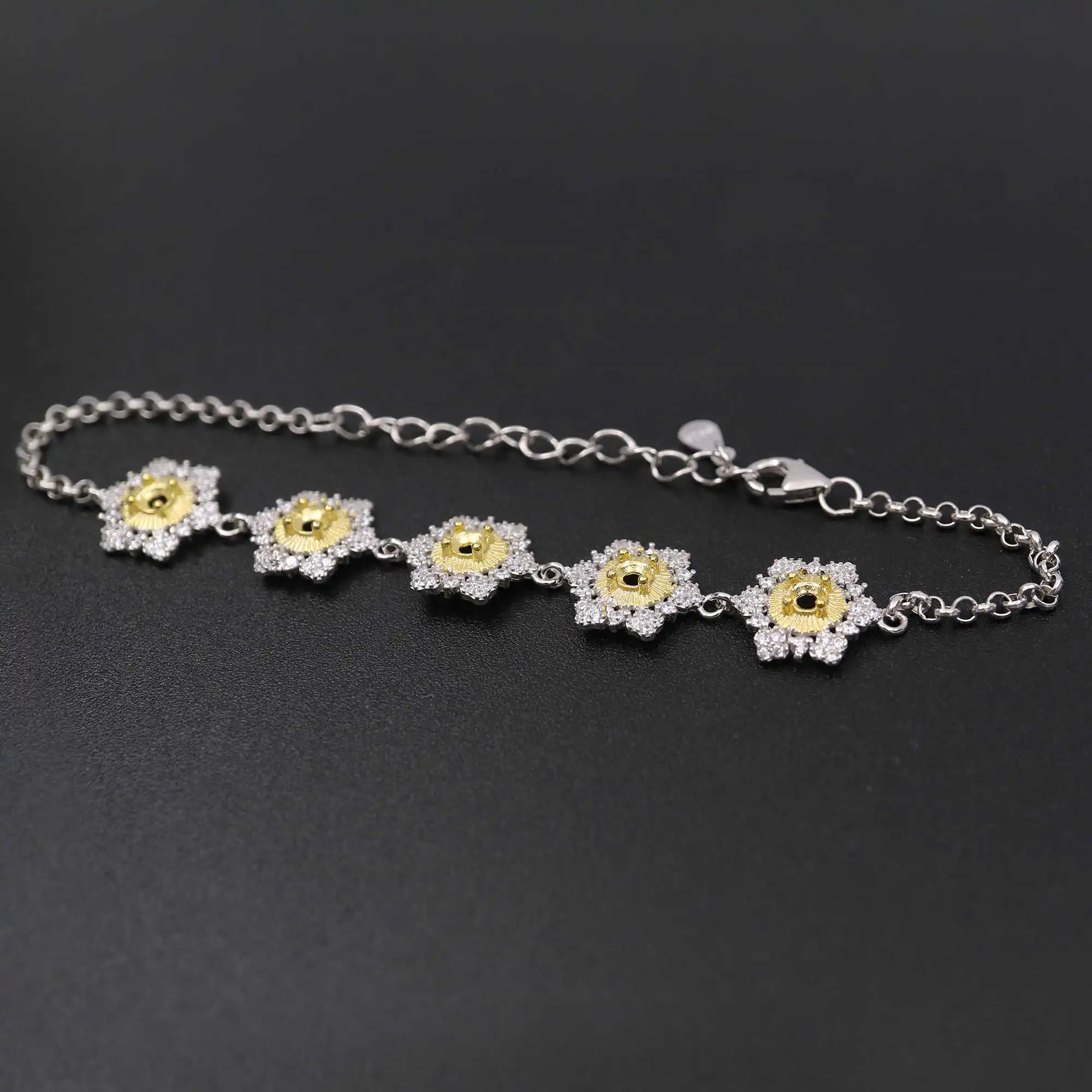 

3MM Vintage Style Round Gold Plated Luxury Pave Flowers Bracelet Settings 6Inches +1.5Inches Extension 1900224