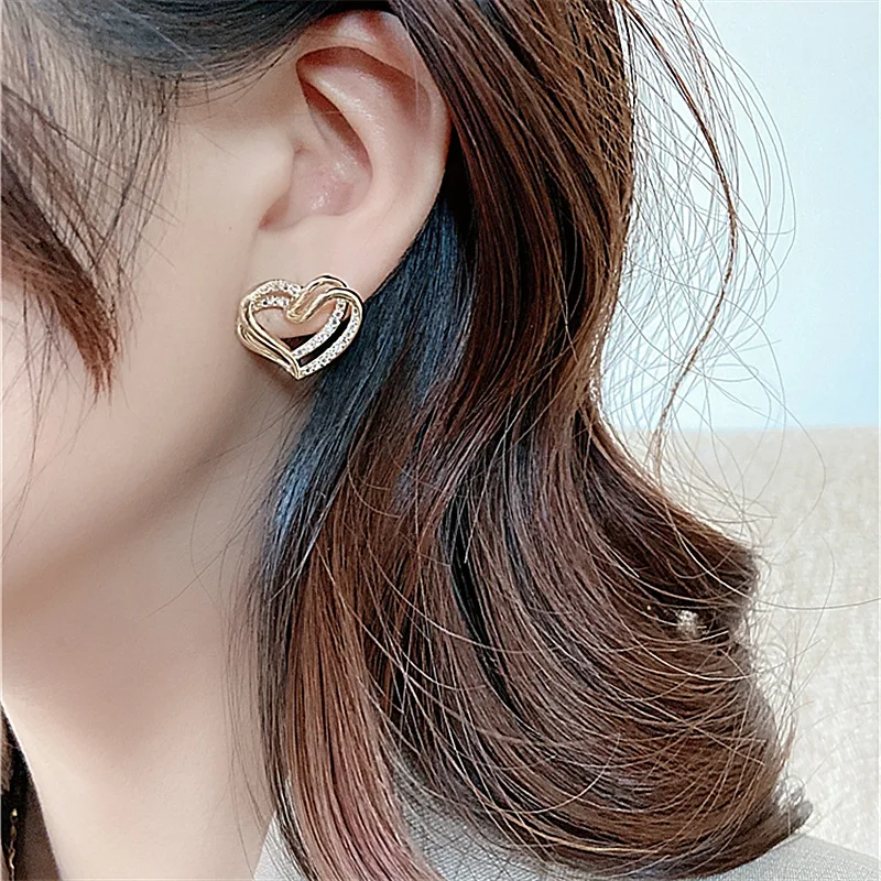 

New Fashion Heart Metal Women Classic Stud Earrings Korean Double Layer Hollow Drill Earrings Love Simple Earring Jewelry