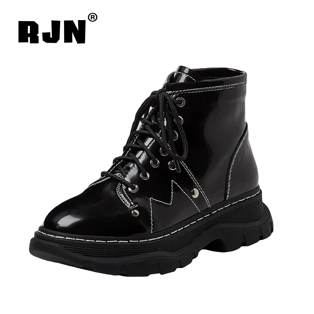 Harga RJN Bergaya Pergelangan Kaki Sepatu Bot Kulit Sapi Berkualitas Tinggi Round Toe Lace-Up Sepatu Wanita Musim Gugur Kasual Platform Sepatu Bot Hitam Dasar RO328
