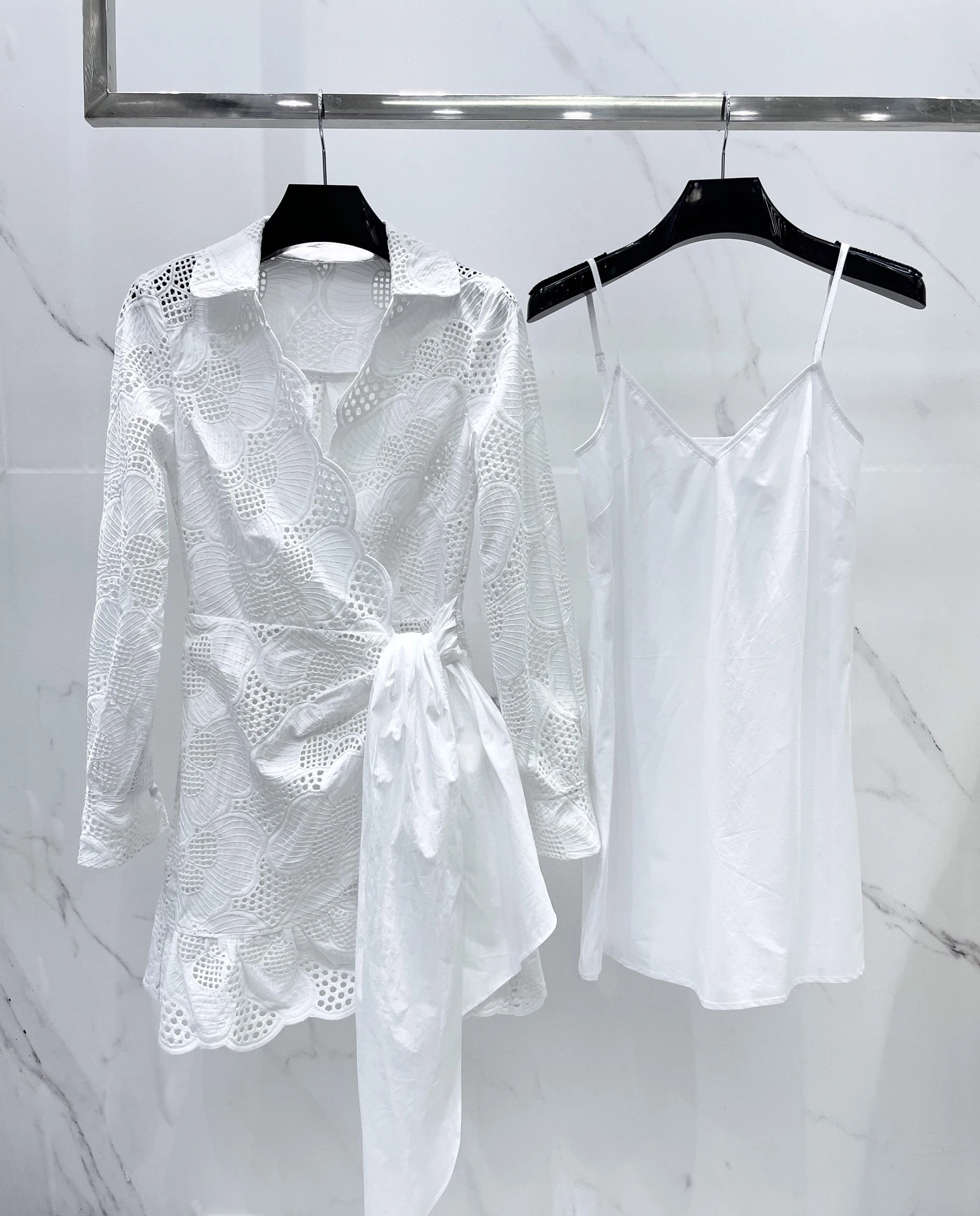 

High Quality Lace V-Neck Long Sleeve Lace-Up Spaghetti Strap Sets Women Dress White Hollow Out Elegant Bow Cotton Runway Clothes