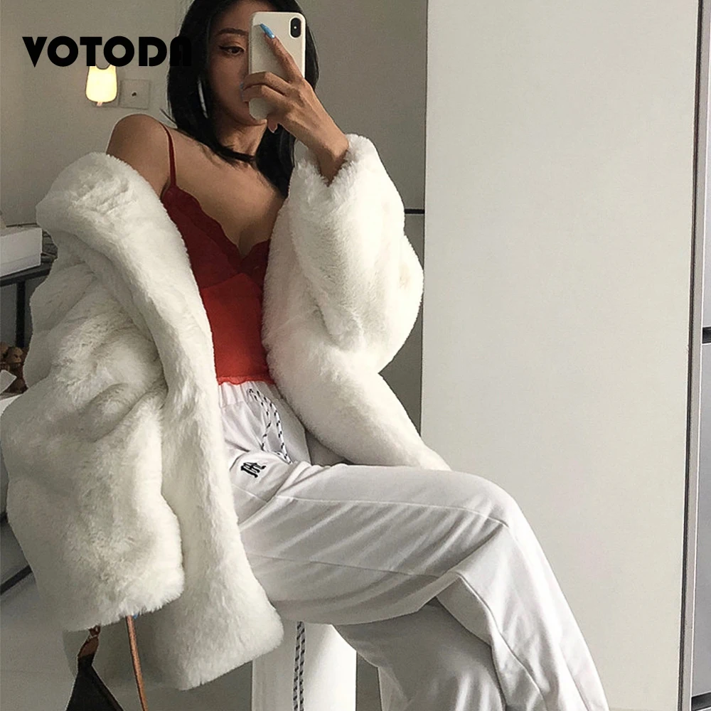 Winter Cool Girl Fur Coat Thick Warm Faux Rabbit Fur Jacket Long Turn Down Collar White Bathrobe Overcoat Women Coat Fashion Top