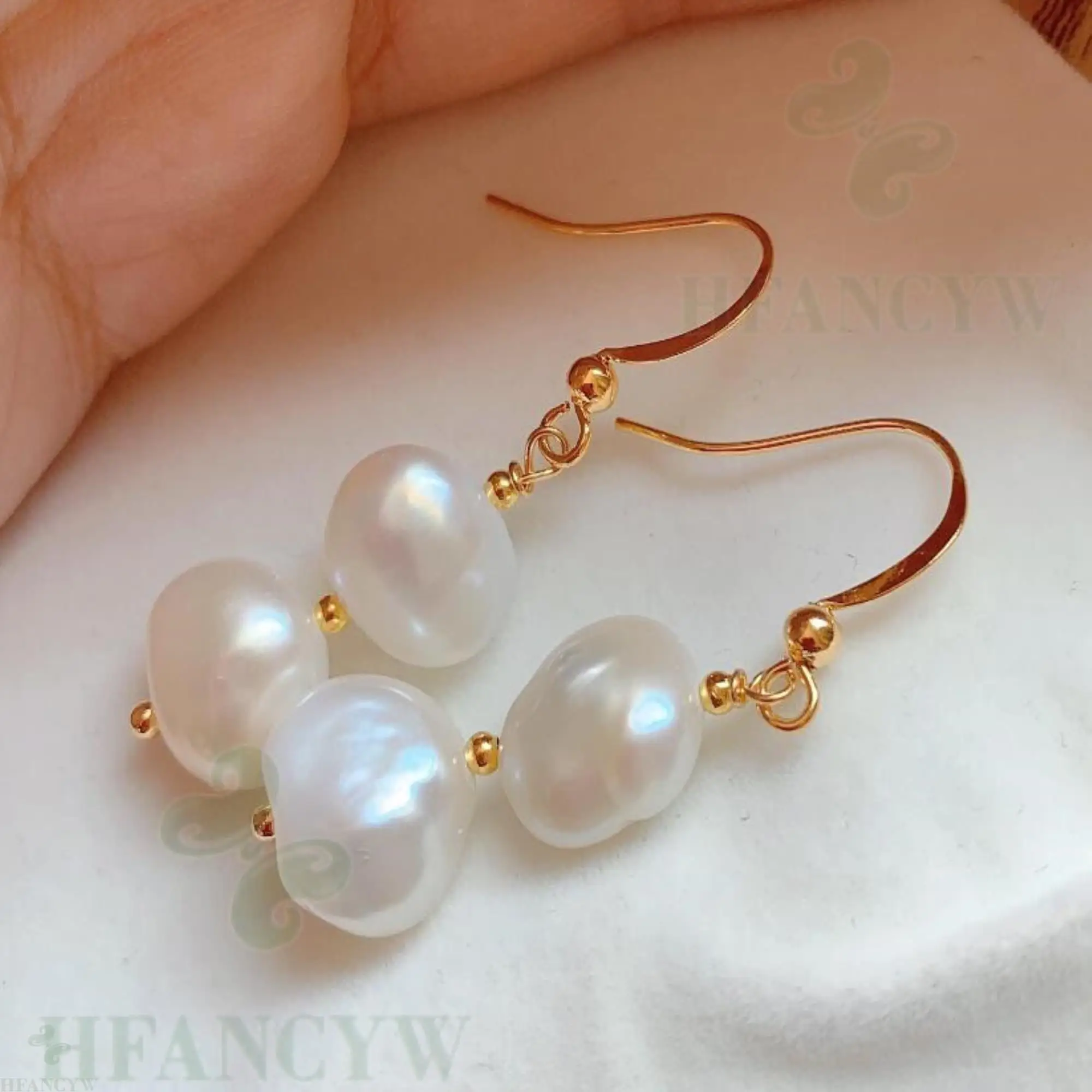 

White Baroque Pearl Earring 18k Ear Drop Dangle Hook Classic Wedding Fashion Women Accessories Aurora Party Mesmerizing Cultured