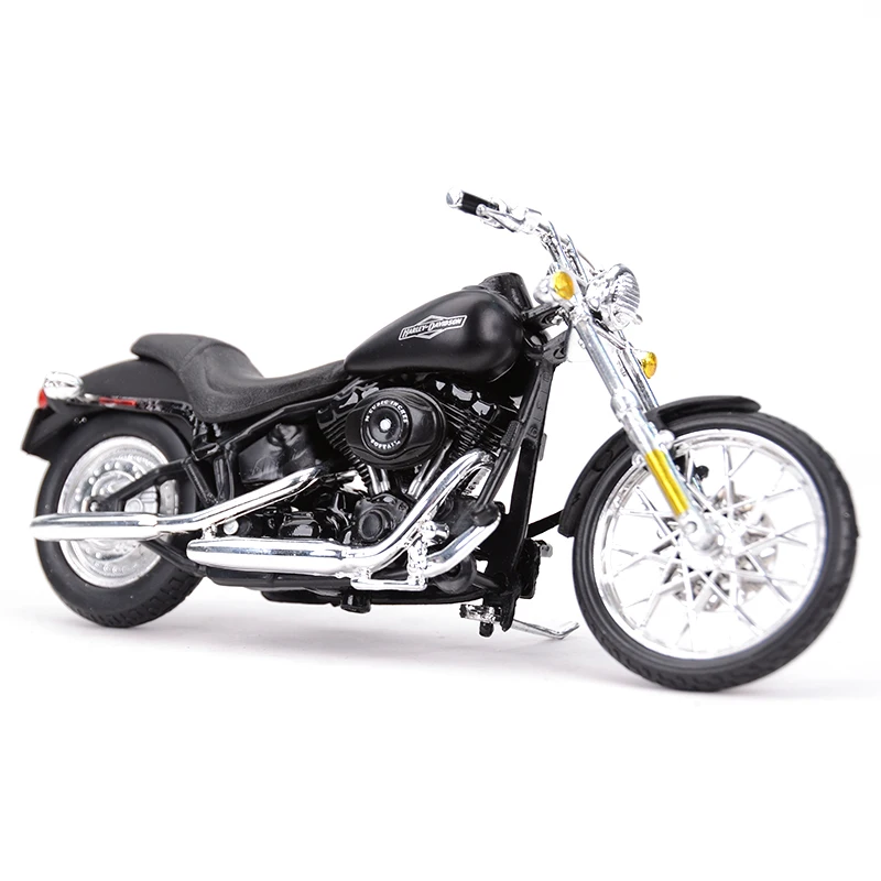 

Maisto 1:18 2008 FXSTB Night Train Die Cast Vehicles Collectible Hobbies Motorcycle Model Toys