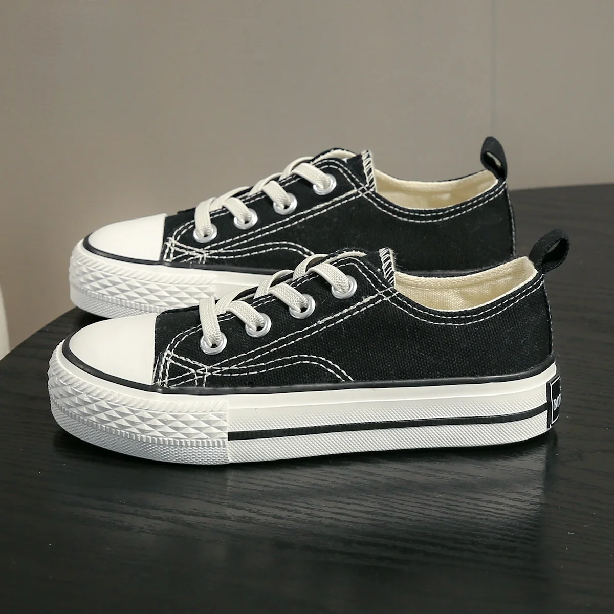 

Children Canvas Shoes 2021 Vulcanized Shoes Light Breathable Kids Low Top Casual Shoes Baby White Shoes Girls Sneakers