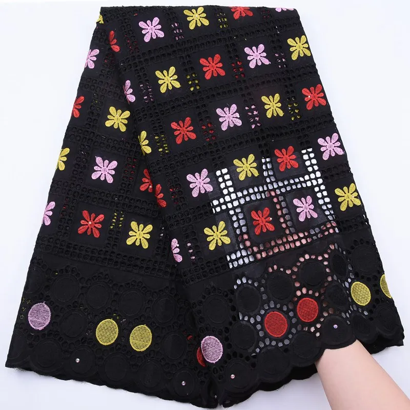 

Вышивка черная африканская швейцарская хлопковая вуаль кружева в швейцарском стиле с отверстиями нигерийский Тюль кружевная ткань для еже...