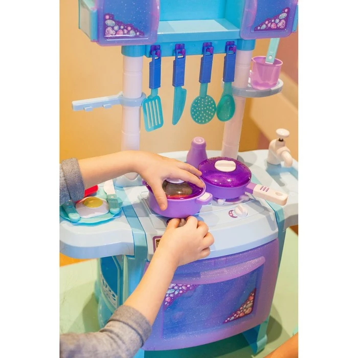 Рисунок 5 - Игровой модуль «Волшебная кухня» с аксессуарами