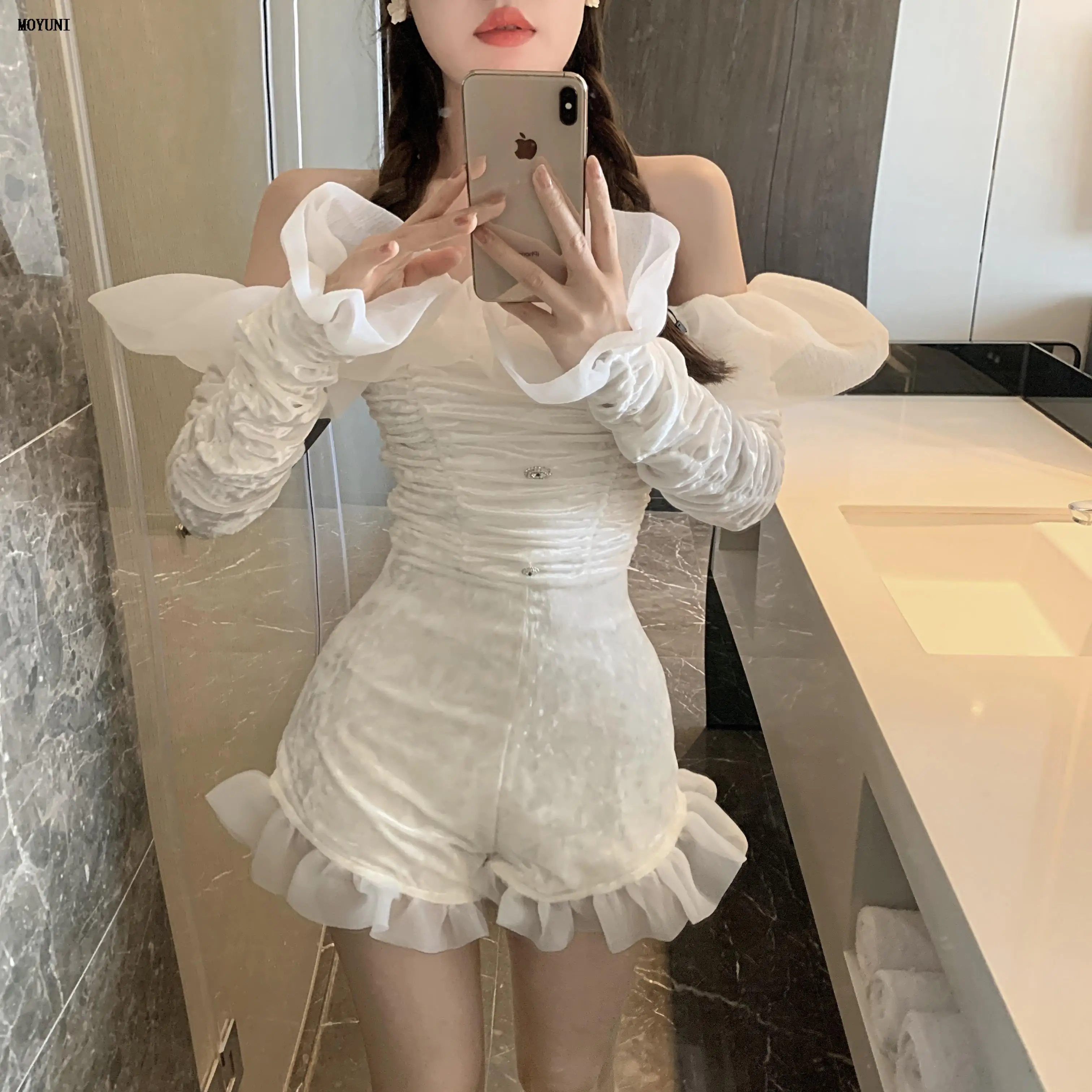 Temperament Sexy Slim Slash Neck Off  The Shoulder Rompers Fairy Ruffle Mesh Jumpsuit Women Flare Long Sleeve Playsuits Shorts