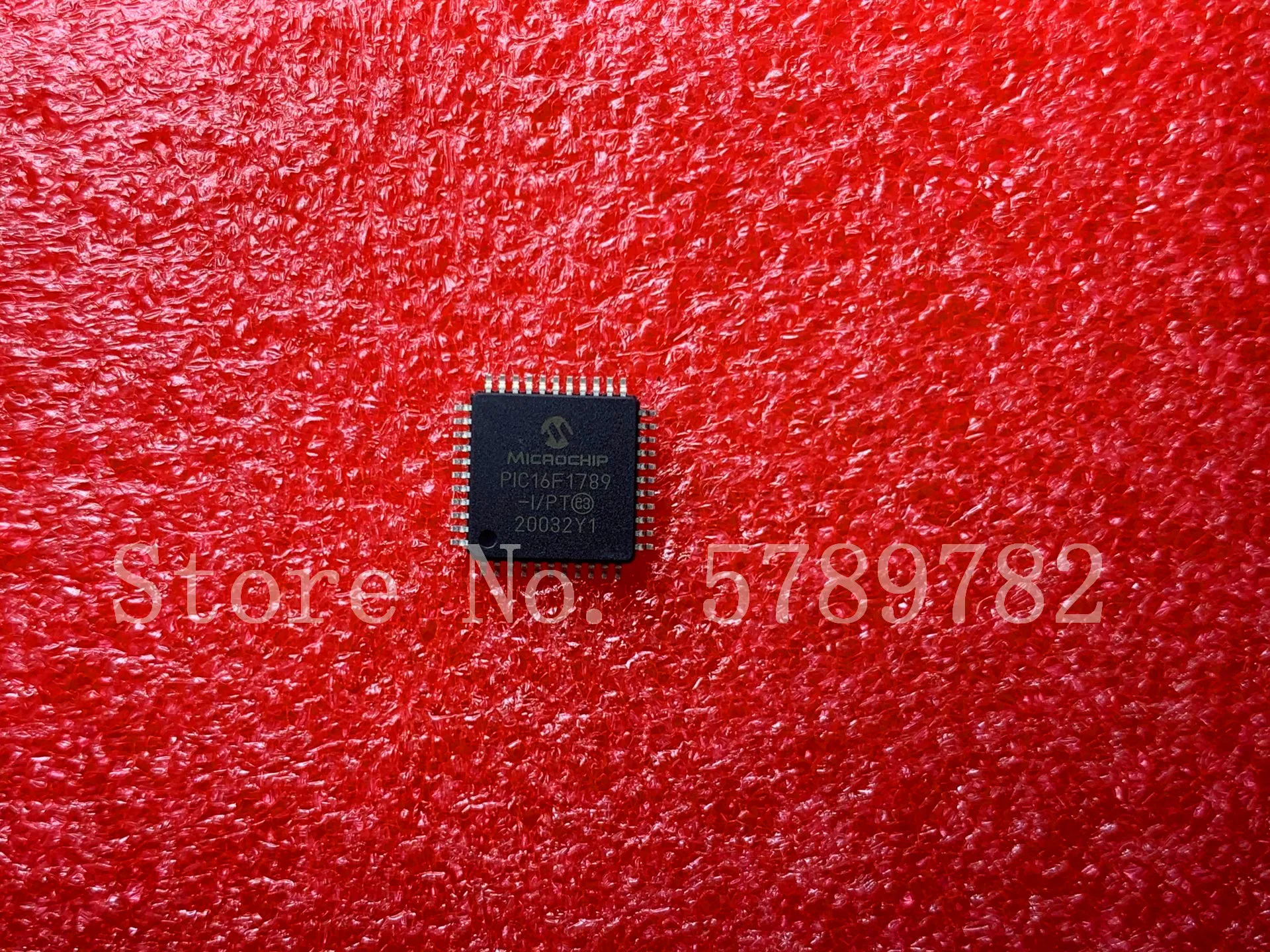 

1pcs/lot PIC16F1789 PIC16F1789-I/PT QFP TQFP44