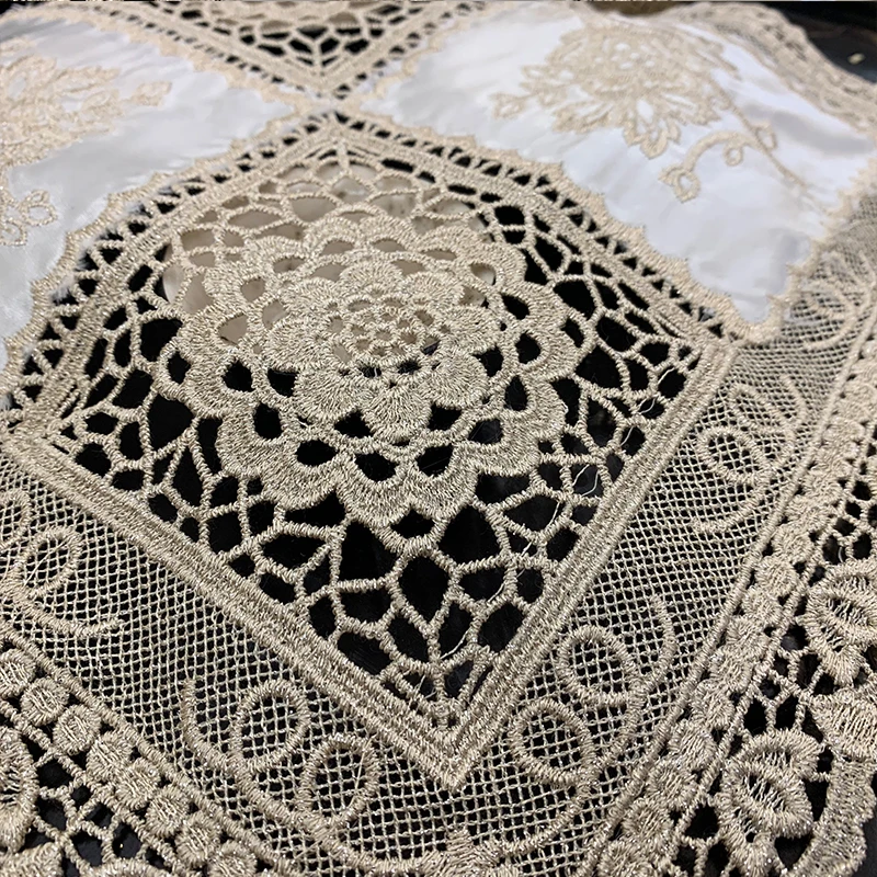 Белая вышитая скатерть для стола подставка под посуду кухни обеденного духовки