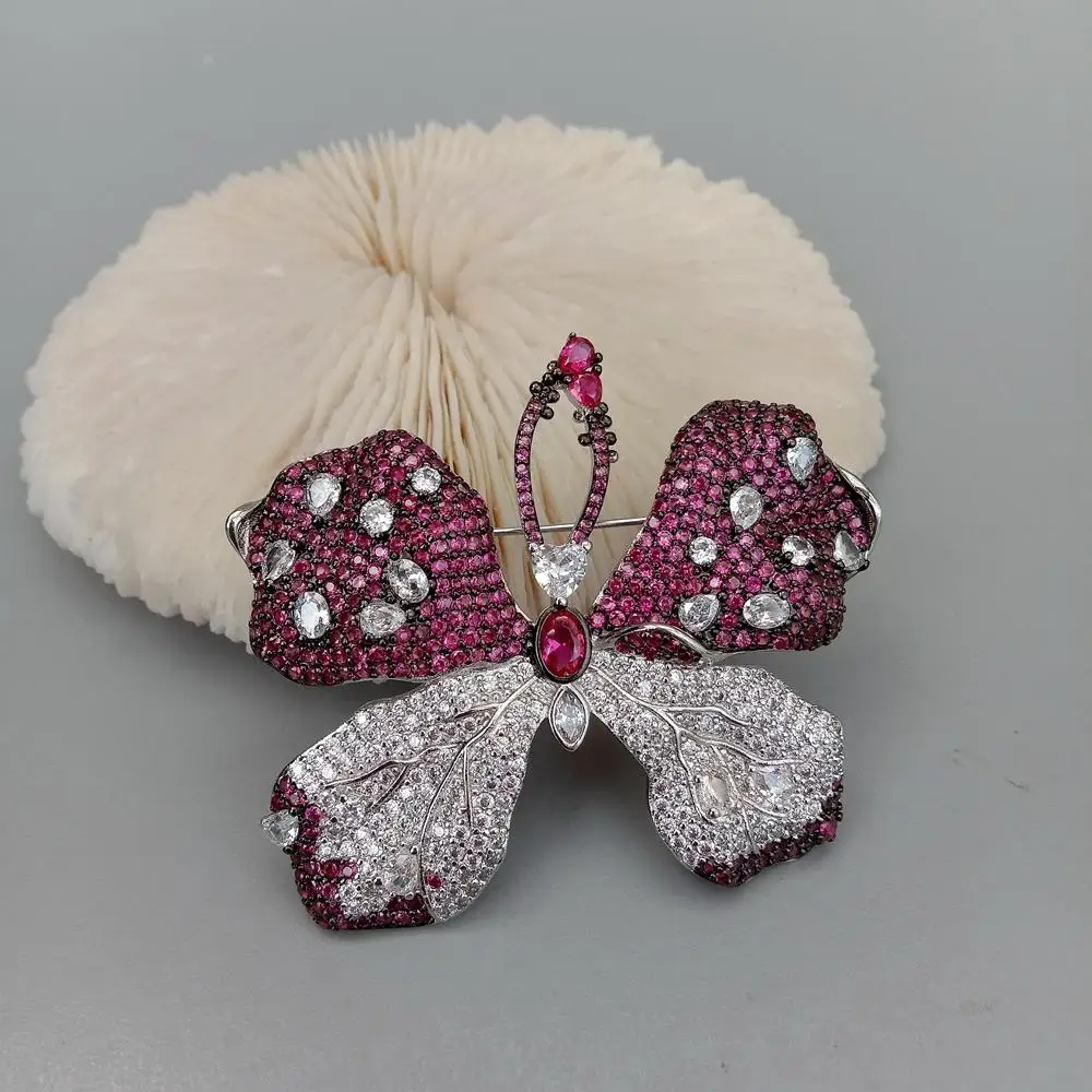 YYGEM 52x45mm Fashion Art Micro Pave CZ Butterfly Brooch Pin Insect Animal Jewelry |
