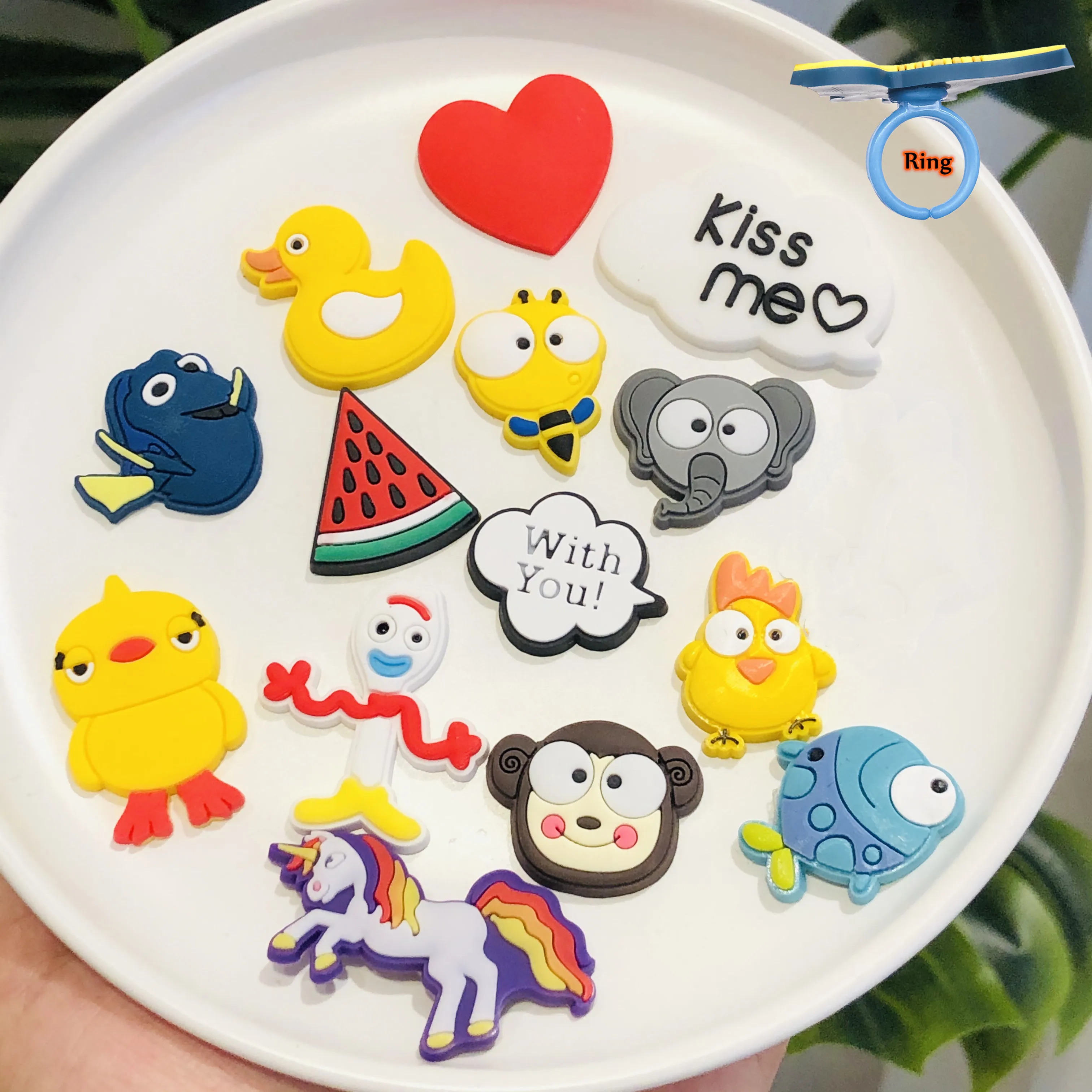 1 шт. красное сердце поцелуй меня письмо утка значок пчела фрукты силиконовые