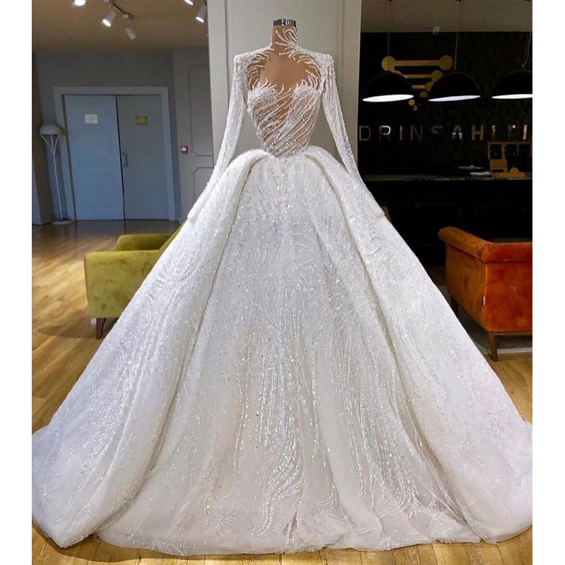 

Gorgeous Long Sleeve Scoop Ball Gown Weddng Dresses Glittering Sequined Lace Applique Bridal Gowns vestidos de novia Long Train
