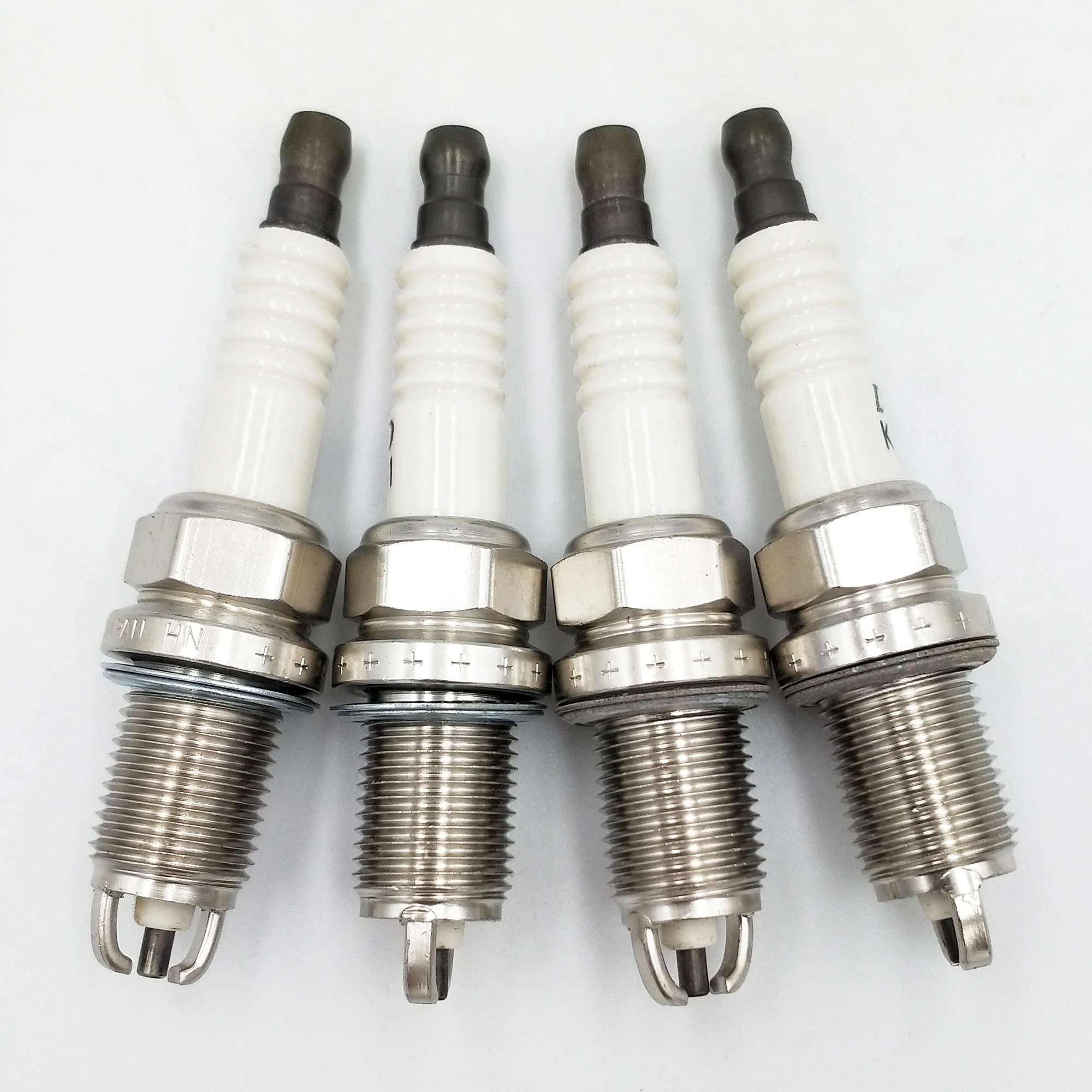 8 шт Высокое качество 90919-01198 K20TR11 свечи зажигания для Toyota Avensis C-АМРИ Corona Caldina R-AV4 90919