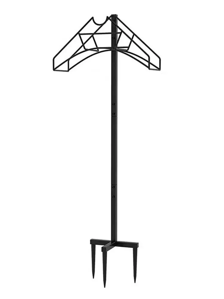 

Настенная вешалка для хранения водопроводной трубы