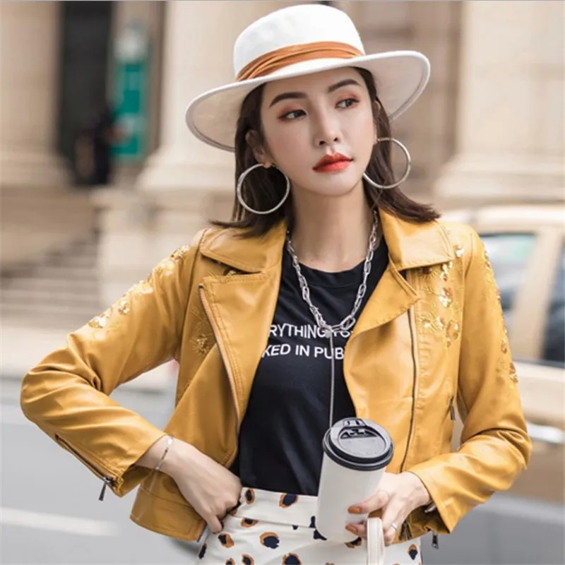 Куртка из искусственной кожи для женщин, осень 2020 года, короткая с молнией, черного цвета, панковая бомберная куртка, ложная наружная одежда весной, блейзер.