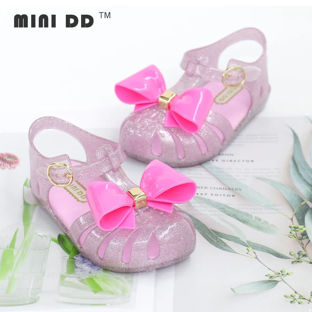 Детская обувь Сандалии Сезон весна лето 2020 года для девочек с бабочками Обувь