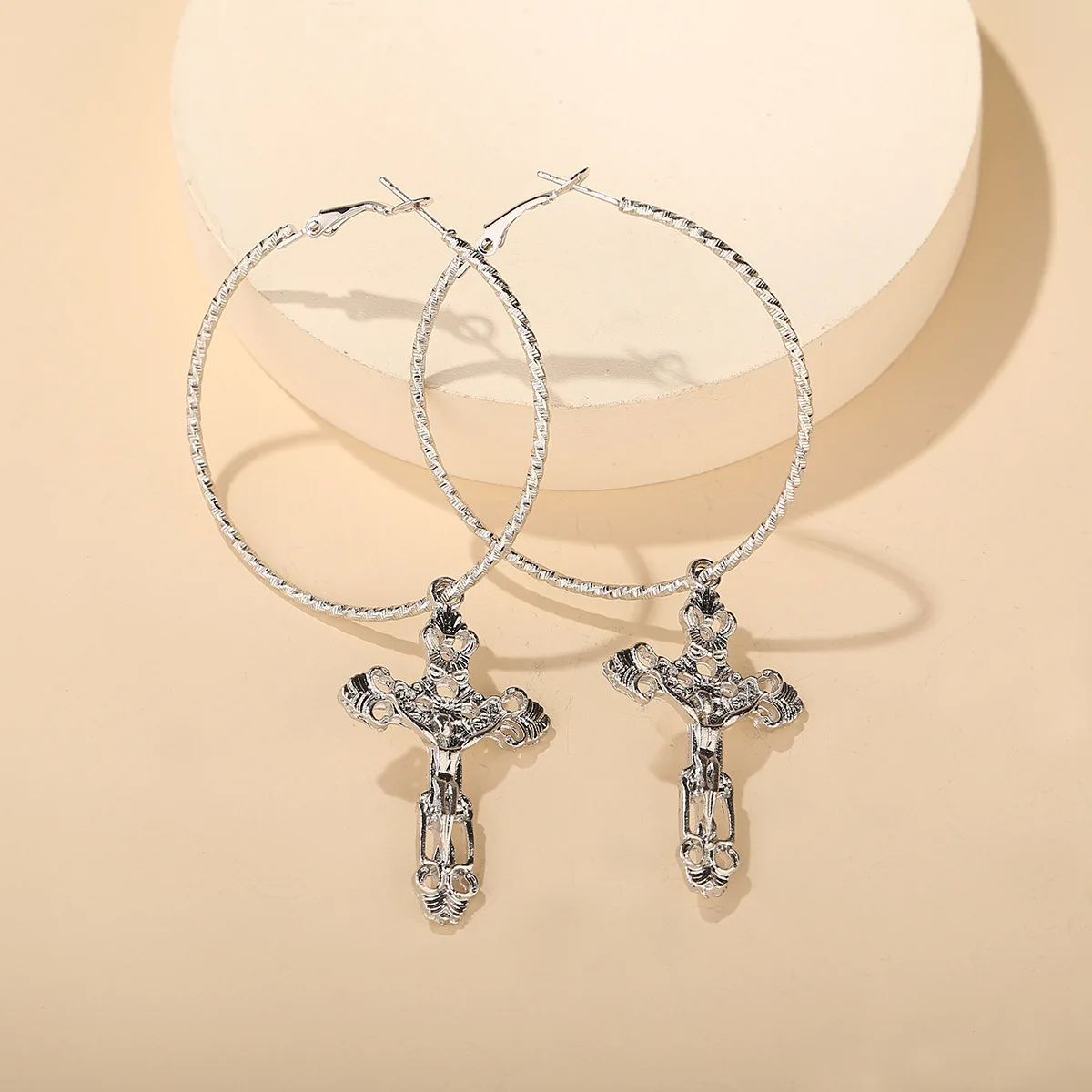 

2021 New Style Exaggeration Big Round Cross Dangle Earring Fashion Girl AAA Zircon Silver Color Earring Charm Lady Party Jewelry