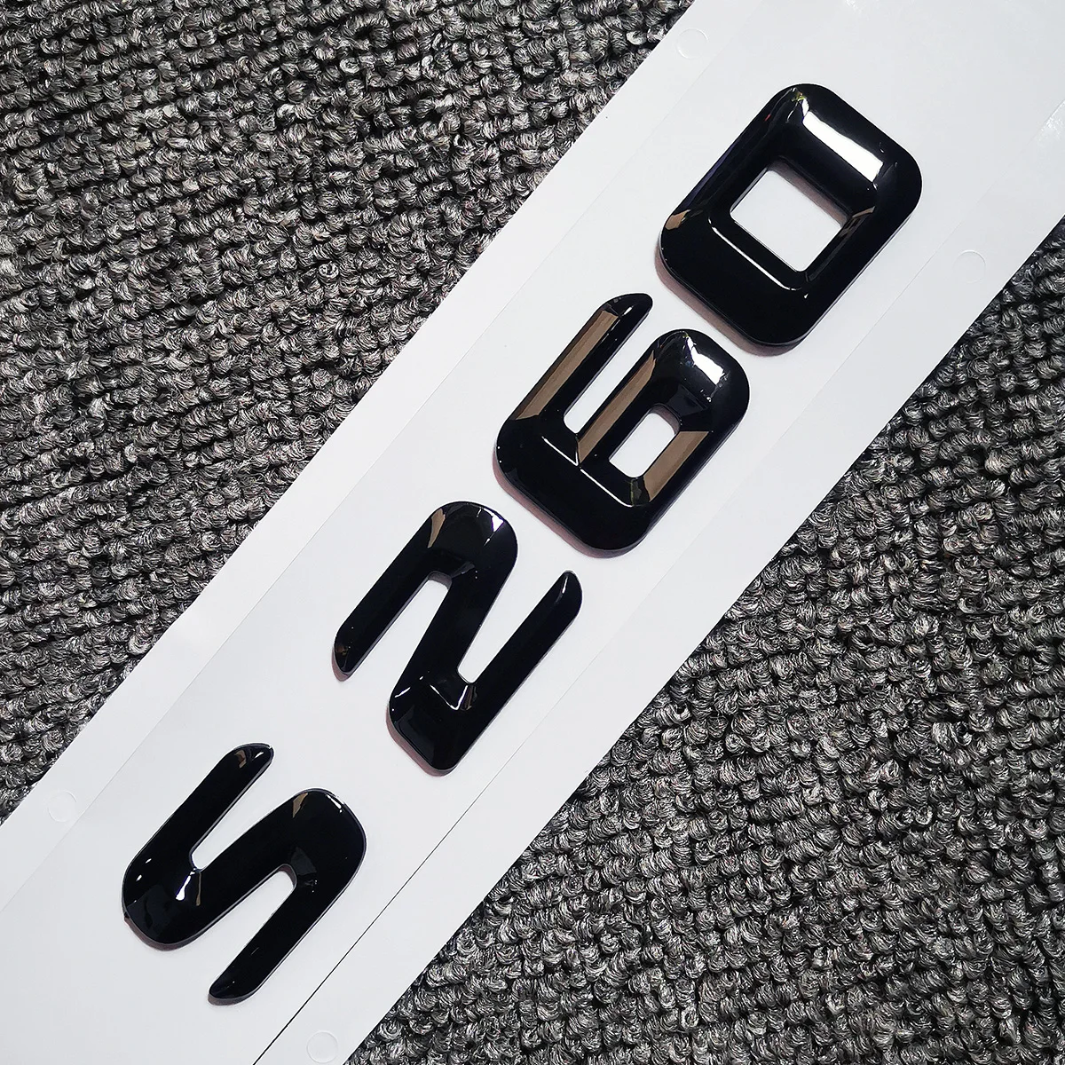 Оригинальный размер 1:1 эмблема заднего хвоста автомобиля с номером буквы стикер