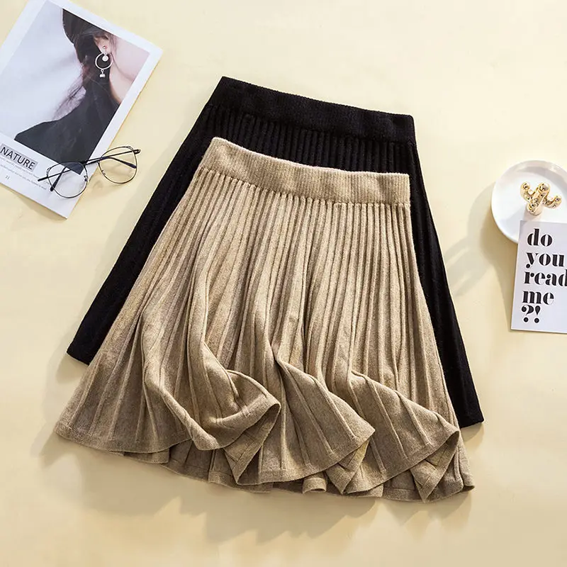 

Mini Skirt Female 2021 Autumn New A-Line Large Size Women's High Waist Black All-Match Short Knitting Pleated Skirt Saias M312