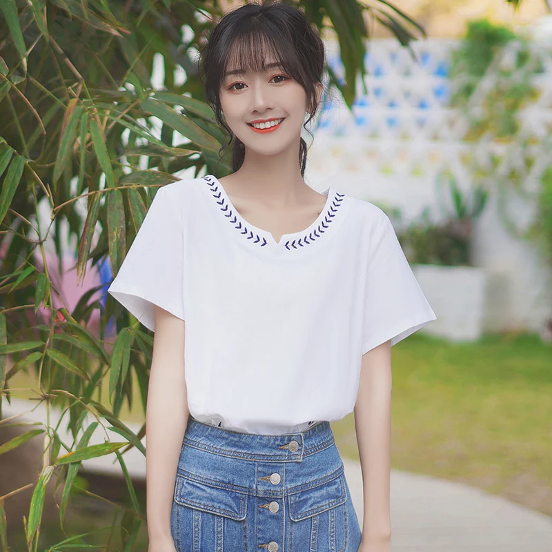

Chic Khaki Summer 2020 New Short-Sleeved White T-shirt Women's Korean-Style Loose All-Match Scheming V-neck Embroidery 100%