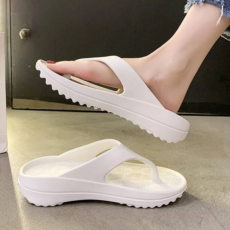 

Шлепанцы женские на толстой нескользящей подошве, однотонные сандалии, удобная мягкая обувь для дома, для ванной комнаты, плоская подошва