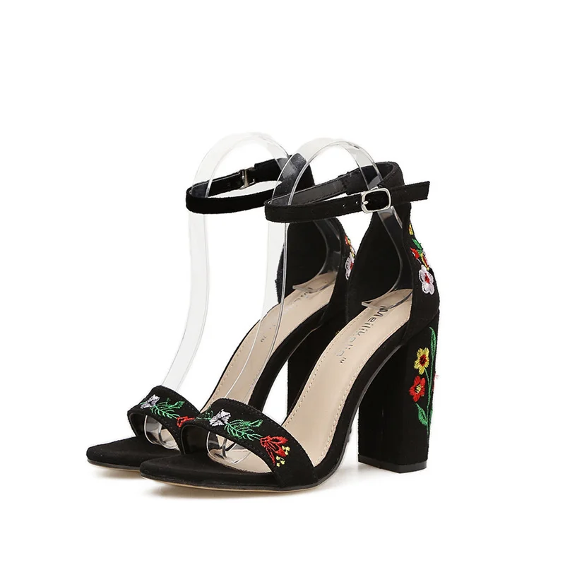 

2021 summer new Women sandals