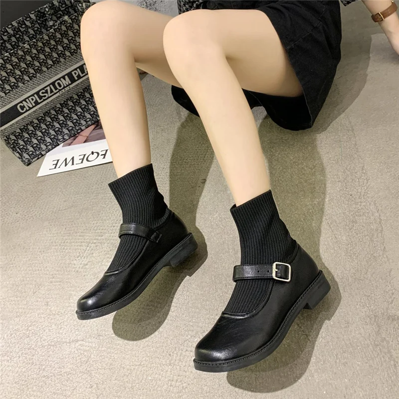 Модные женские ботинки на плоской подошве из лакированной кожи Сезон Зима