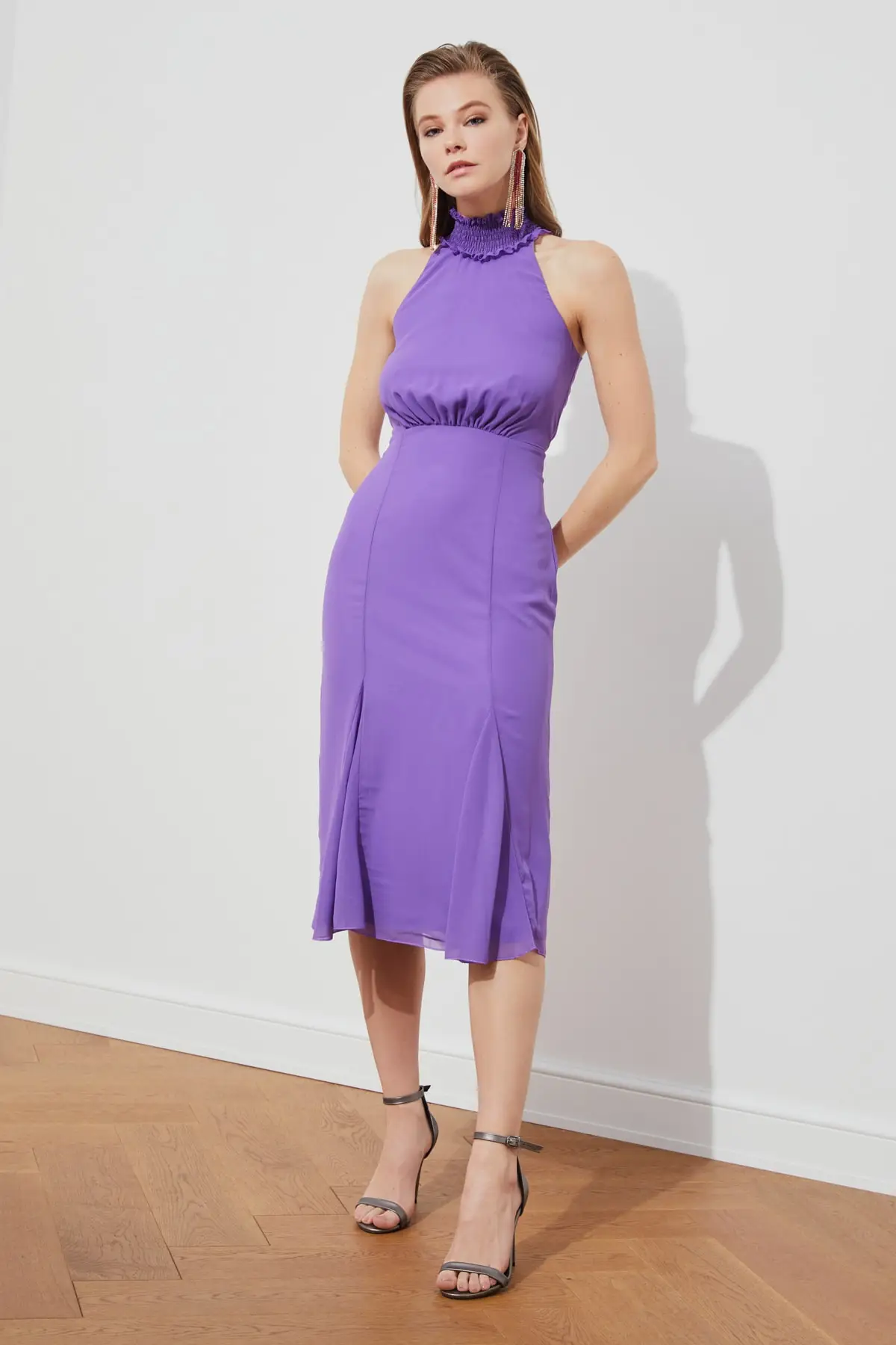 

Trendyol Gipe Detail Dress TPRSS21EL2101