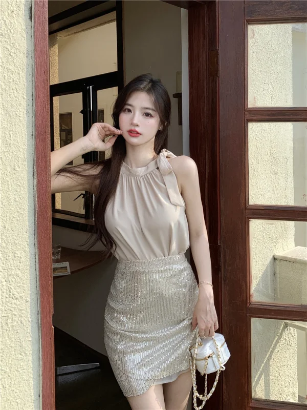 

Real Shot Cost-Effective ~ Korean Chic Halter Off-the-Shoulder