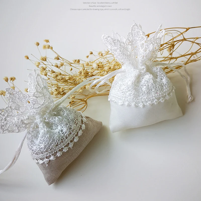 

20pcs Christmas Packaging Lace Jewelry Gift Bag Candy Dargee Drawstring Bag for Home Holiday Party DIY Decoration Wedding Bags