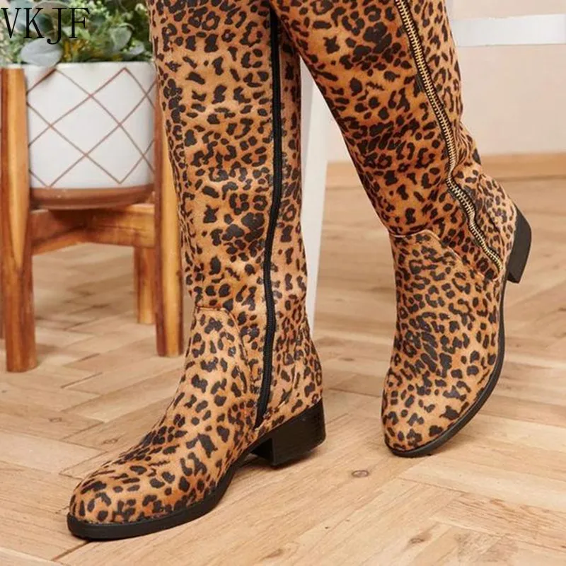 

In the Winter Of 2021, The New Style Boots WithThick Heels And Side Zipper, European And American Roundhead Rider, Leopard Prin