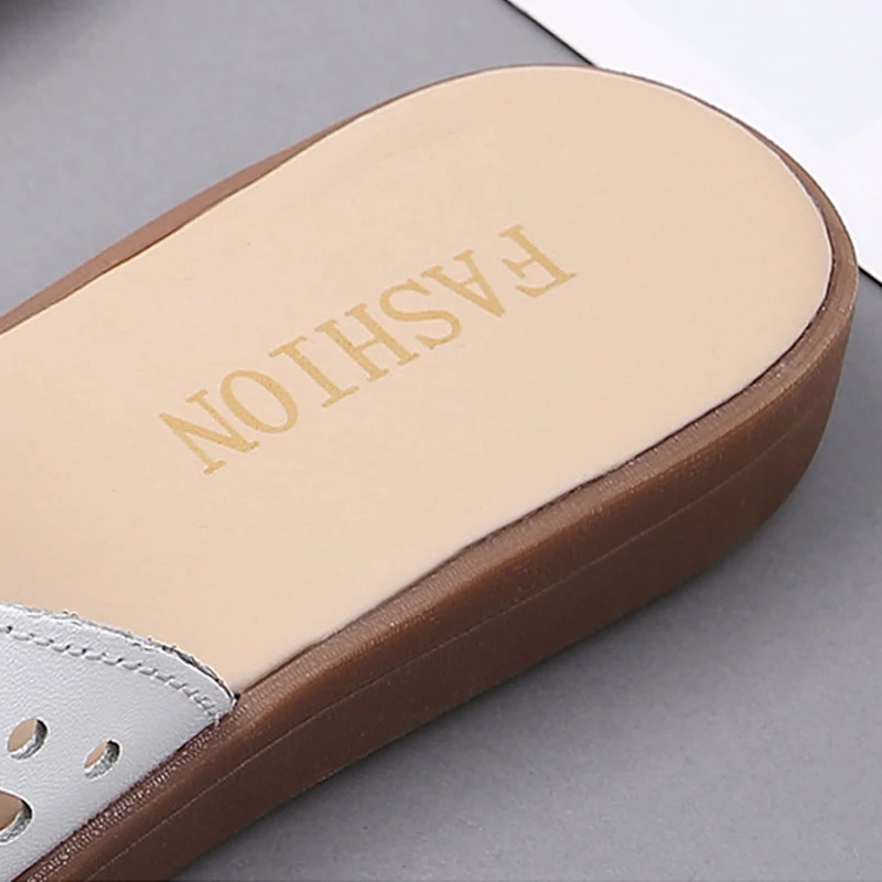 

Genuine Leather Flat Slippers for Women Casual Beach Slippers Non-slip Summer Sandals Hollow Out Fashion Soft Shoes Woman