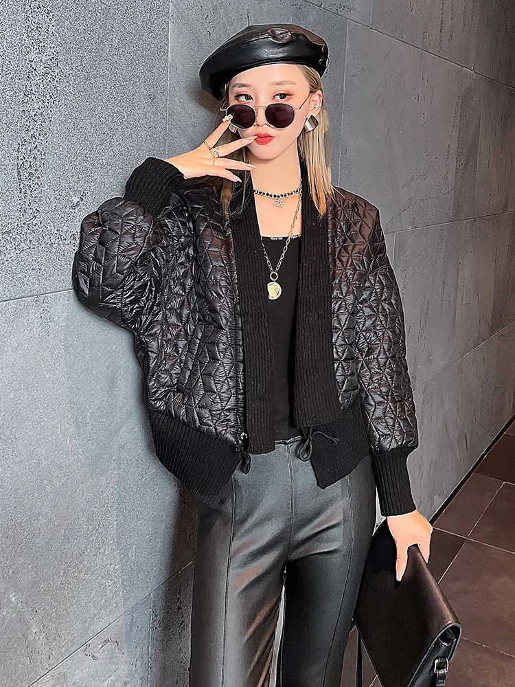 

ZURICHOUSE 2021 New Casual Black Quilted Jacket Women Stylish V-neck Loose Short Parkas Female Thin Section Chic Winter Coat