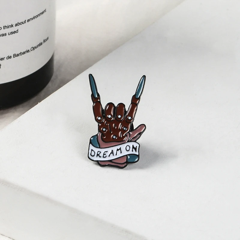 Эмалированный жест на руку в стиле рок значок от зла перчатка Фредди Крюгера