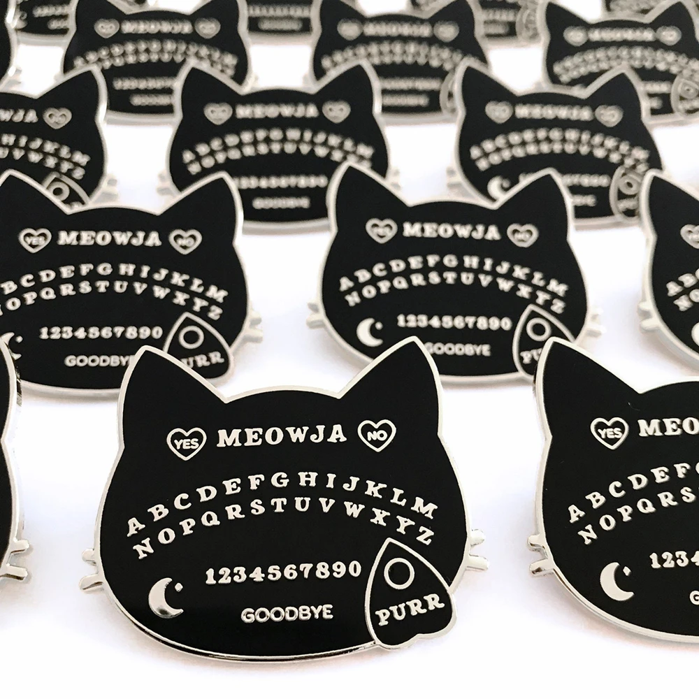 Kawaii Кот гадания доска жесткая эмалированная булавка модная черная котенок Брошь