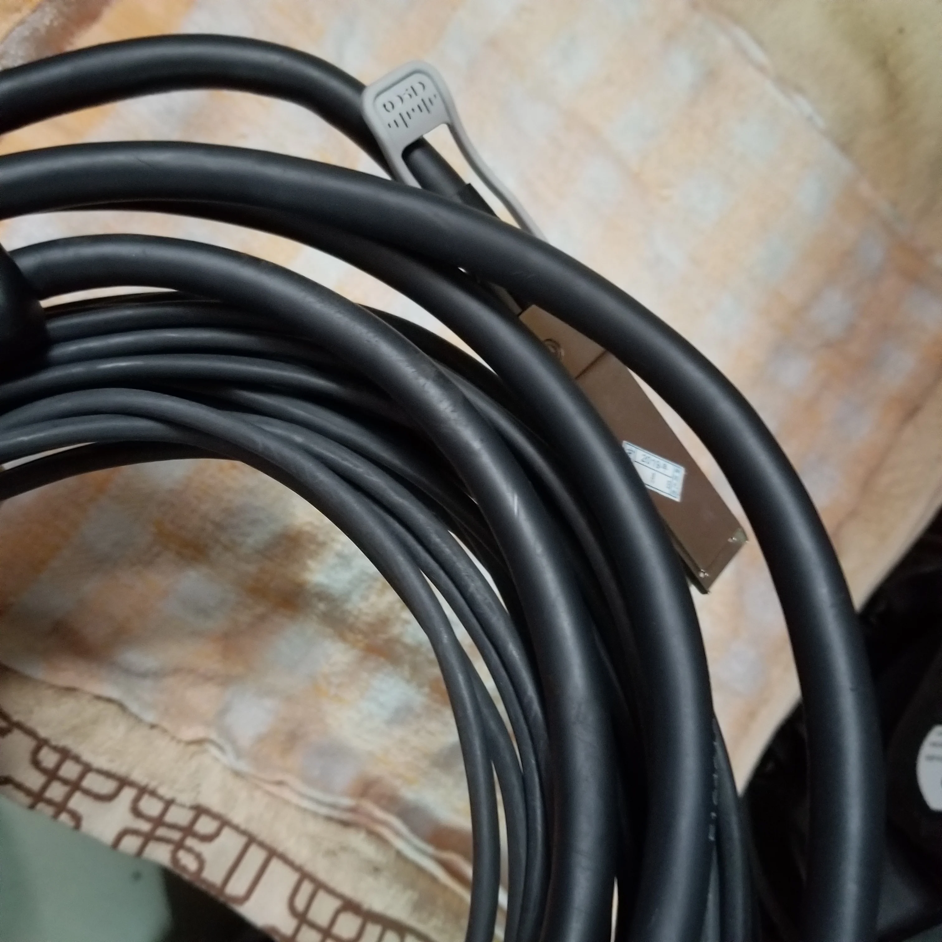 5 м 15ft 40G QSFP до 4 программированием в производственных условиях + 5m Большие размеры