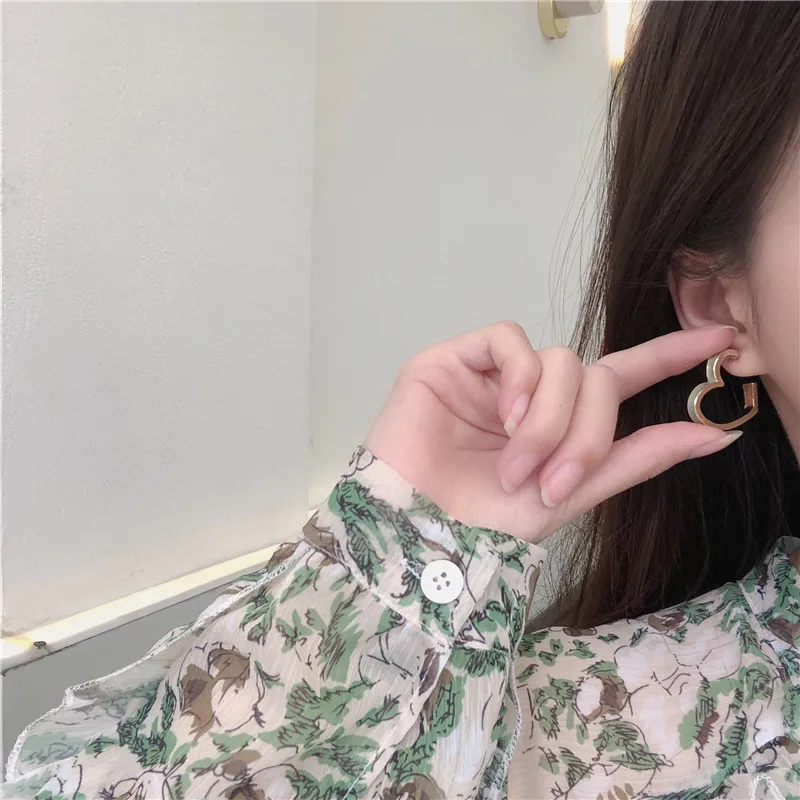 

2020 New Korean Vintage Earrings For Women Drop Oil Earrings Green Heart Openwork Earrings Fashion Jewelry