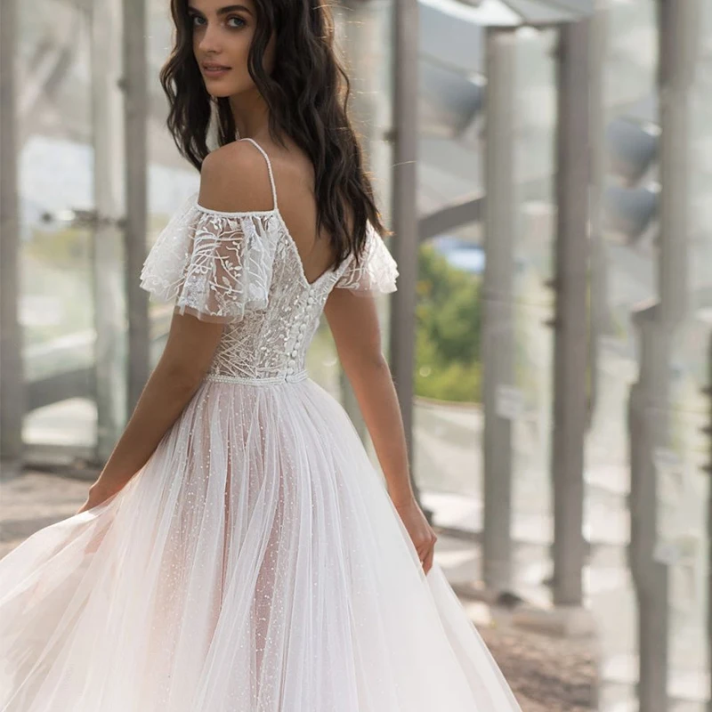 

Long Boho Backless Wedding Dresses Sexy Illusion Spaghetti Straps V Neck Bride Dress Princess Floor Length Wedding Gowns