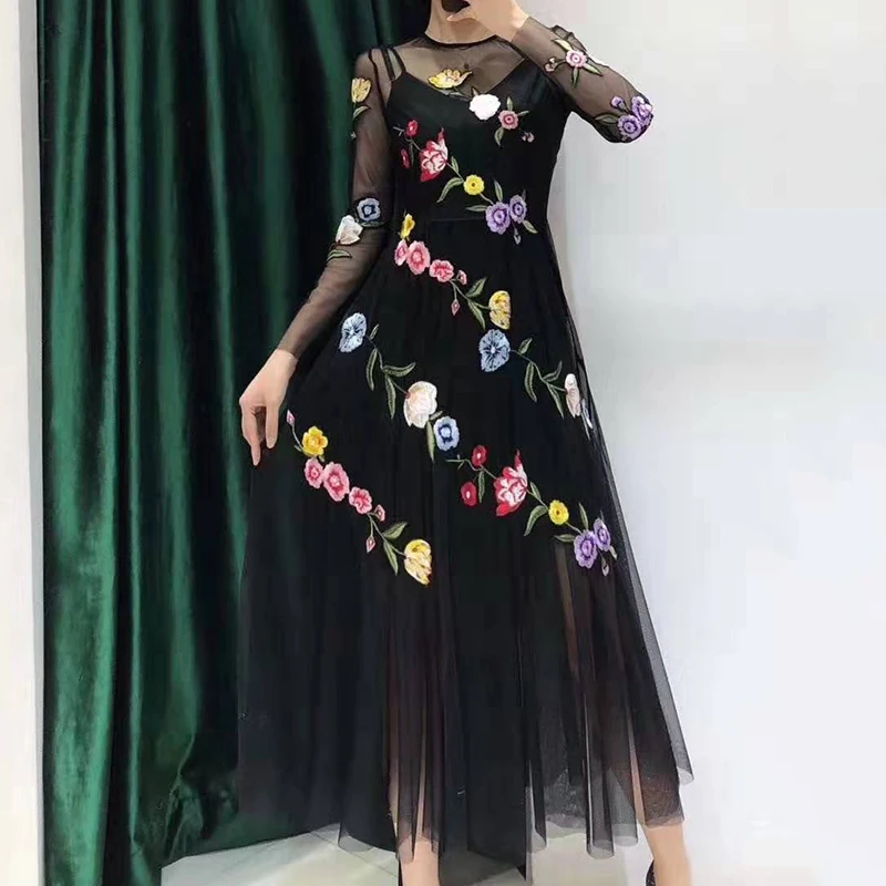 

VERDEJULIAY New 2020 Spring Vintage Runway Floral Mesh A-Line Dresses Women Luxury Embroidery Flower Appliques Mid-Calf Dress