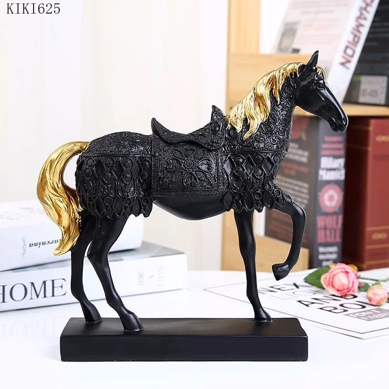 Статуэтка из американской смолы черная Военная лошадь скульптура для офиса